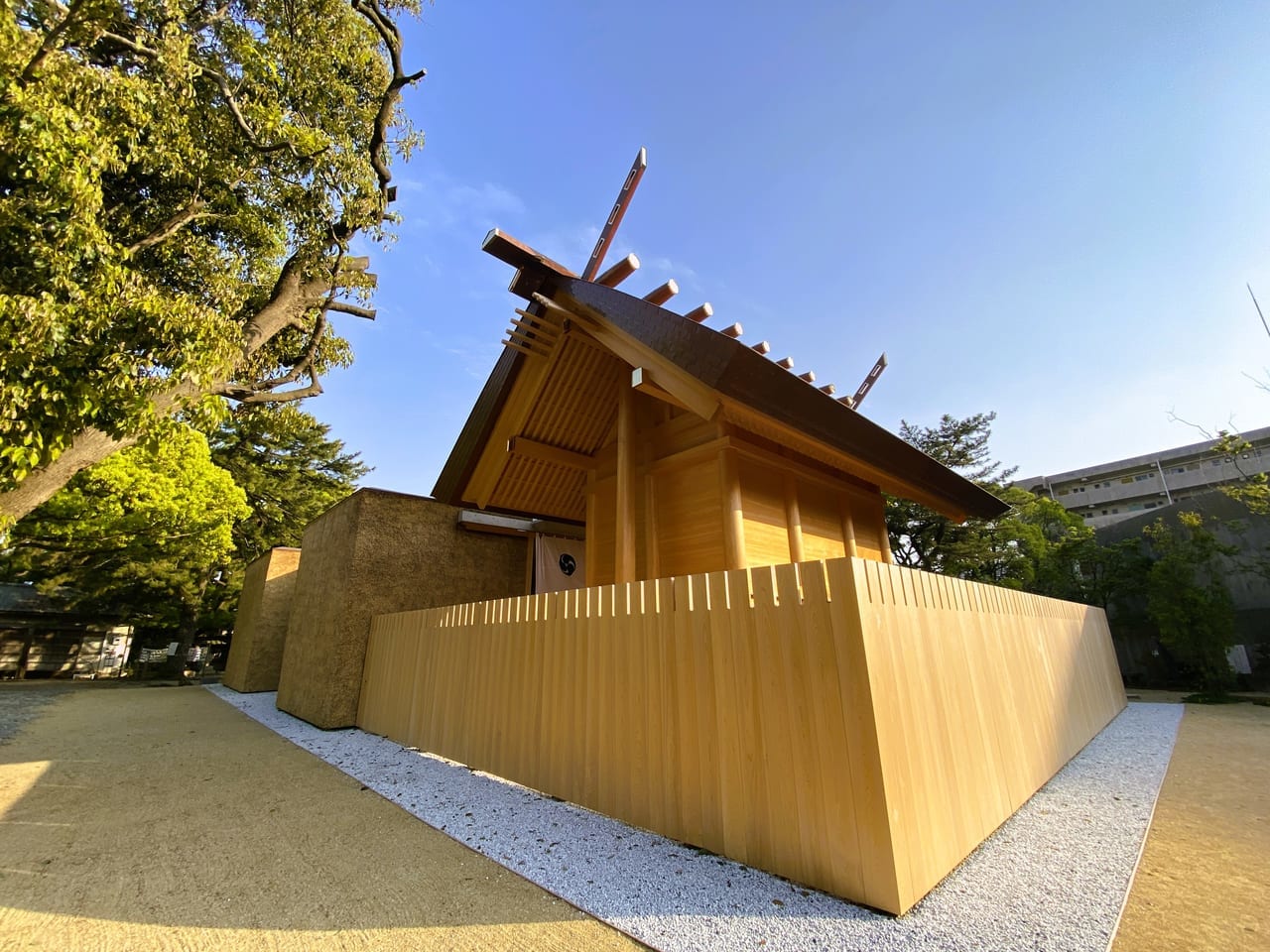 鳥飼八幡宮があらたまってますよ♪