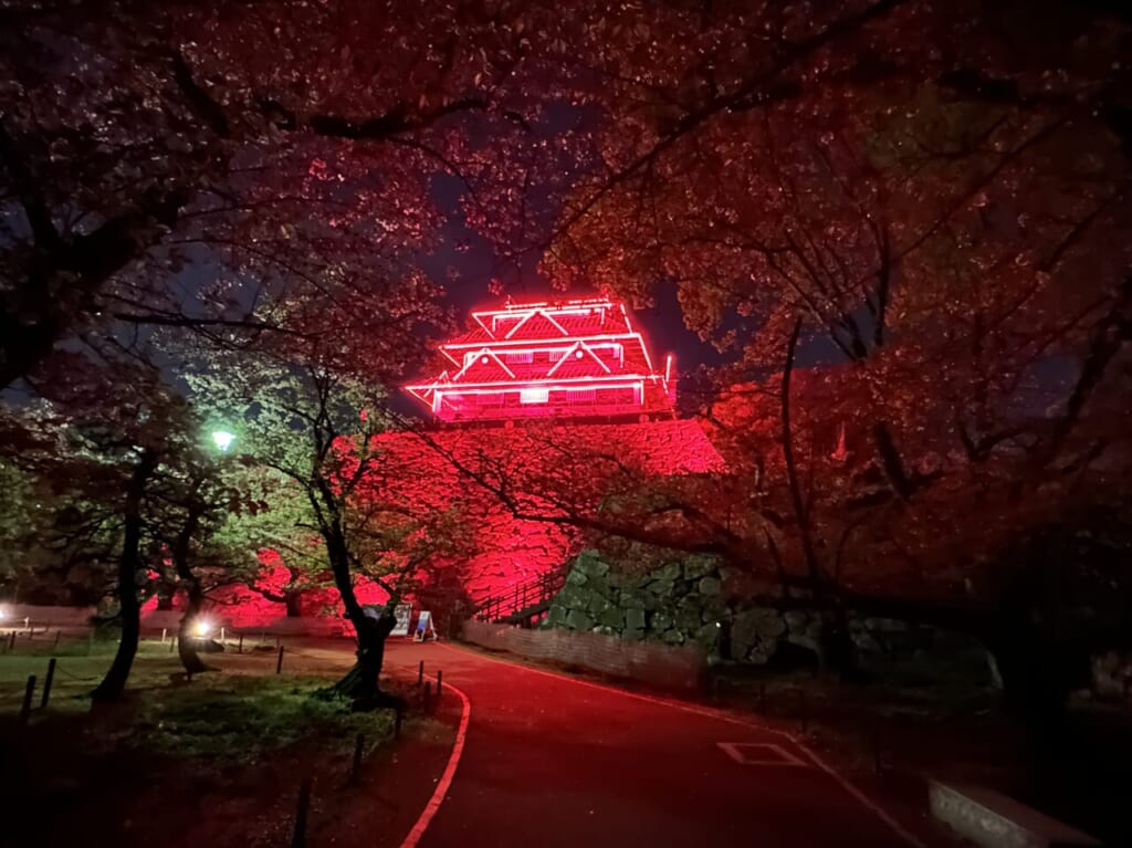 福岡城「幻の天守閣」ライトアップは、５月３１日（金）まで。