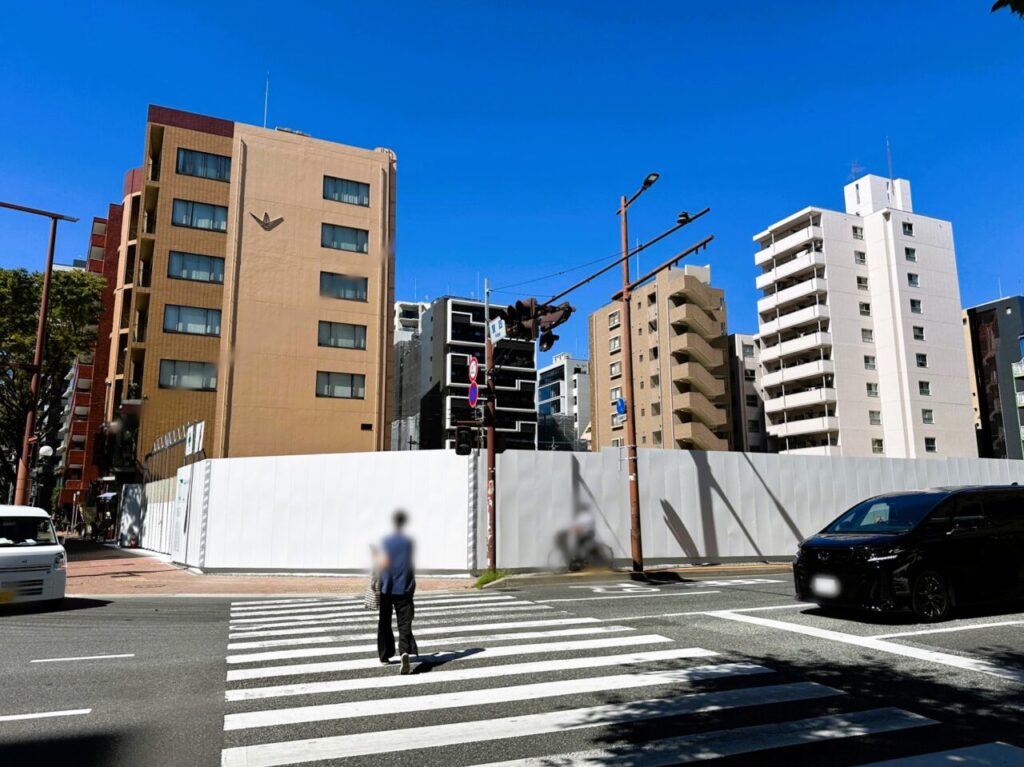 ”プラザ赤坂” 跡地の工事が始まったようです。「（仮称）赤坂一丁目プロジェクト」で、赤坂の中心地に何ができるの！？