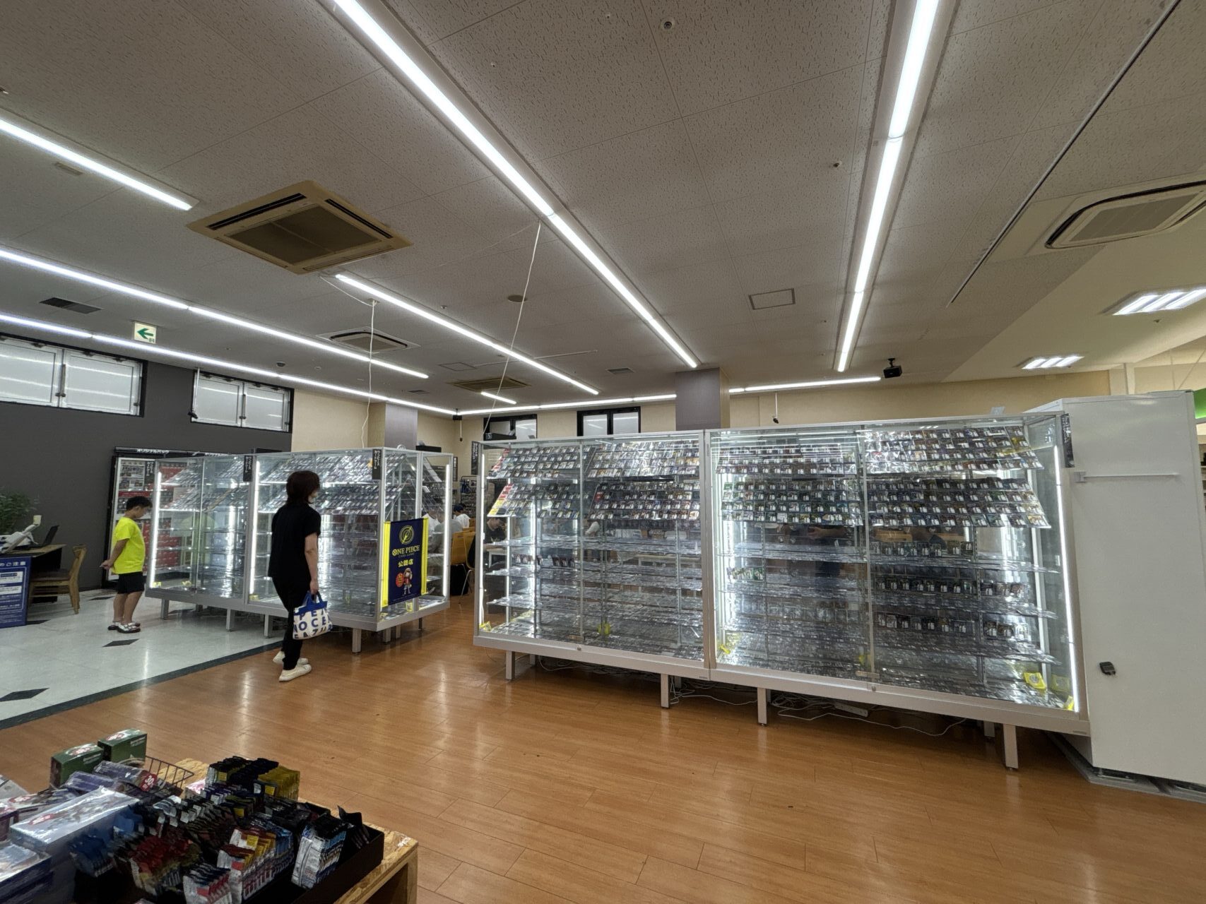 TSUTAYA AVクラブ 神松寺店