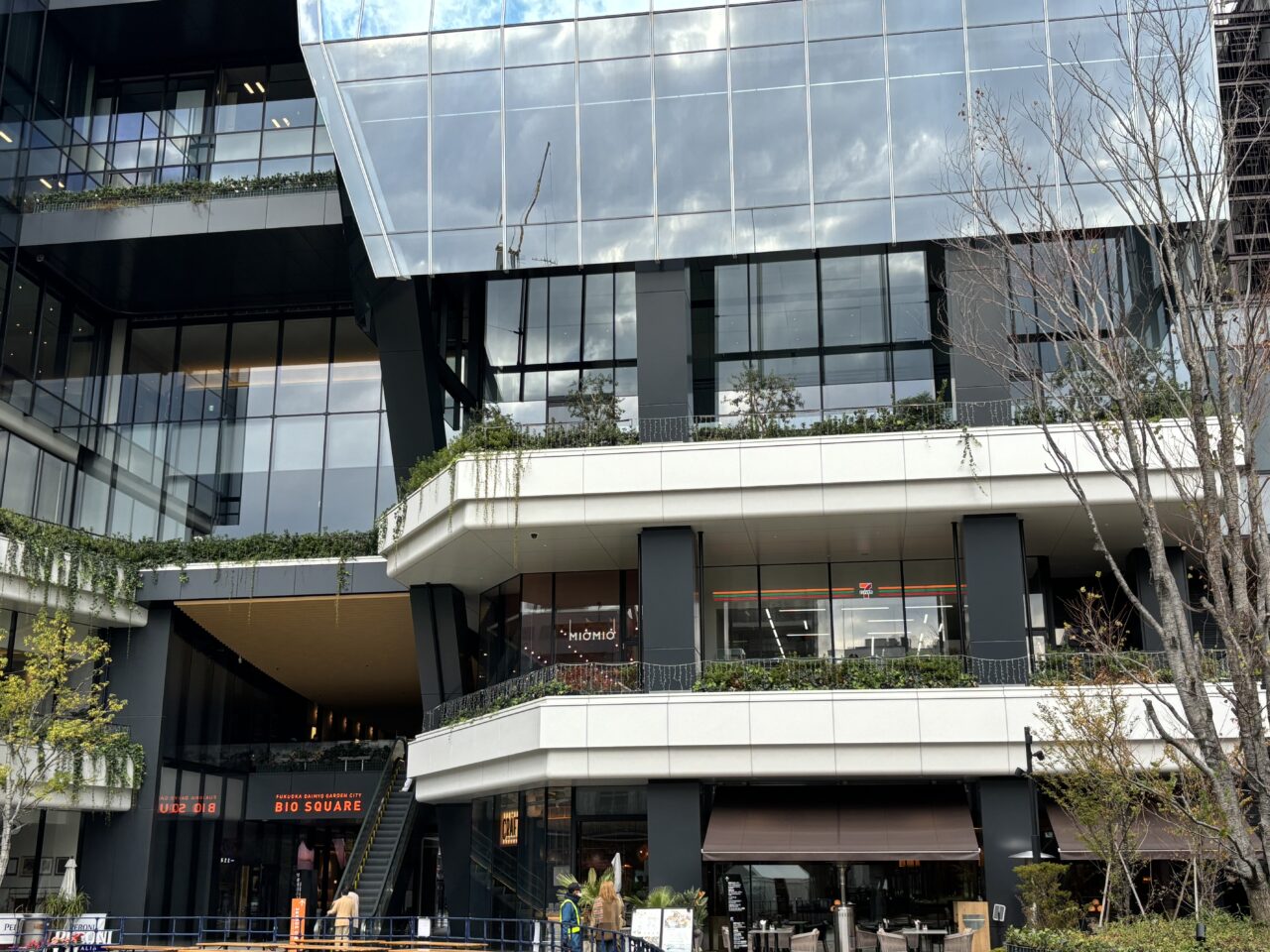 MIOMIO大名ガーデンシティ店