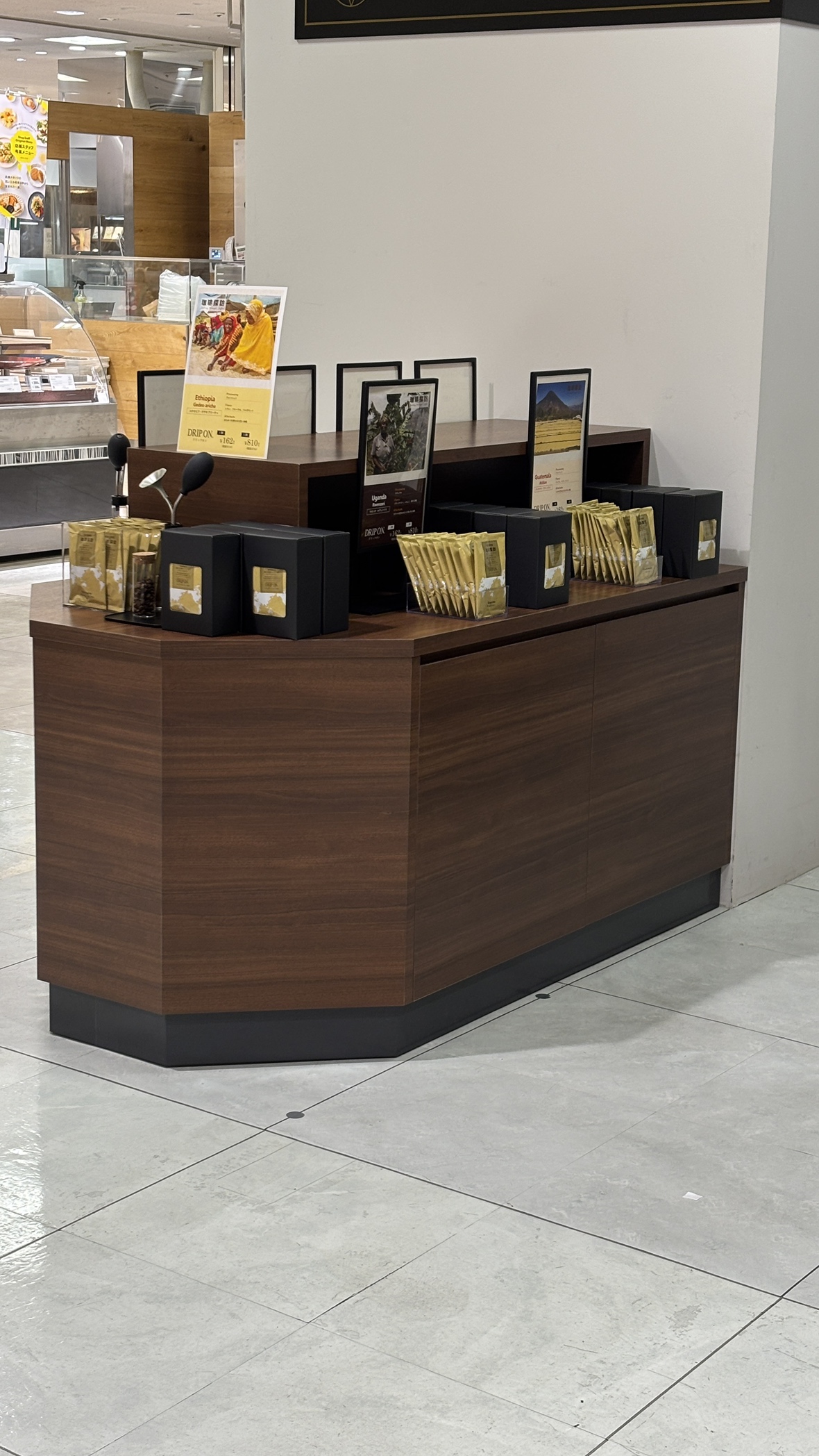 CLAVIS COFFEE 岩田屋本店