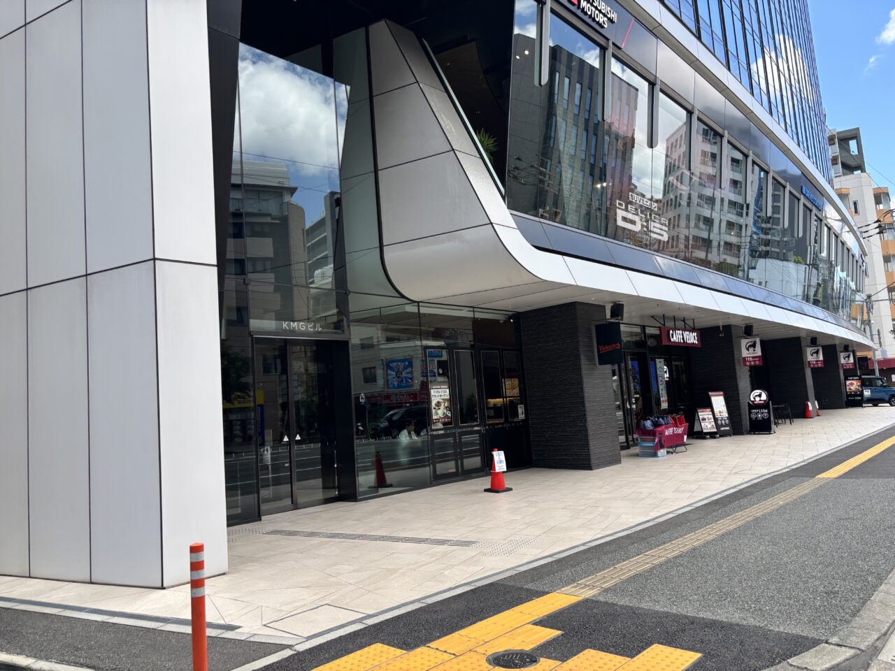カフェ・ベローチェ 福岡薬院店